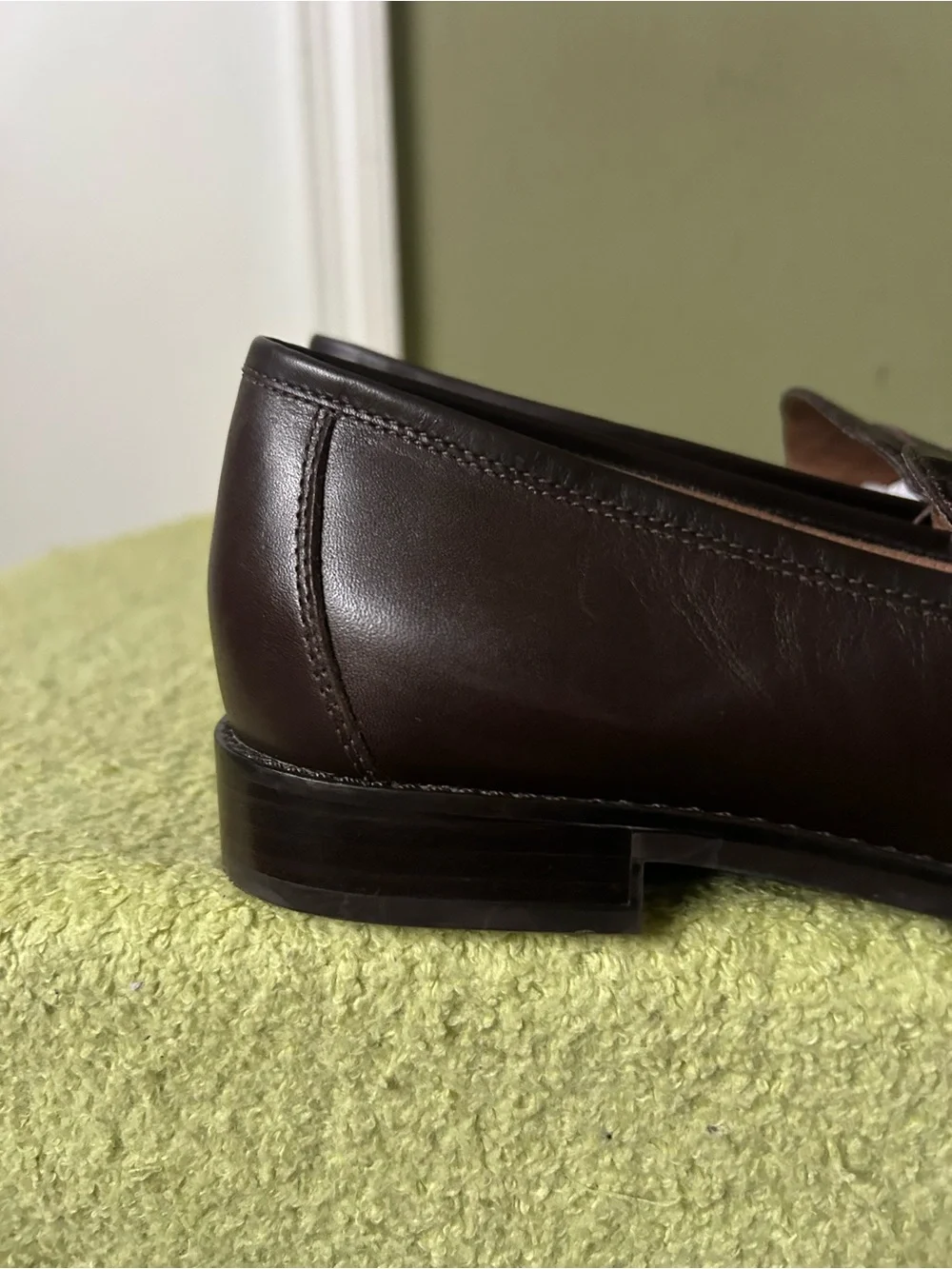 NWOT VIONIC Waverly Women’s Dark Brown Croc-Embossed Penny Loafers  Sz 8